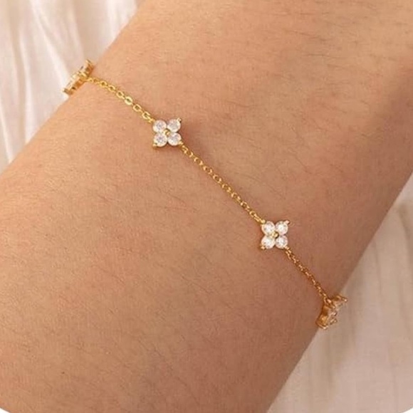 JewelbyEllie Jewelry - 925 Sterling Silver Gold Four-Leaf Clover Bracelet – Lucky Charm